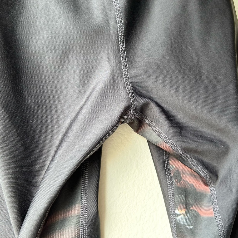 Peloton Show Up Floral Leggings Sz M Medium - Picture 13 of 15